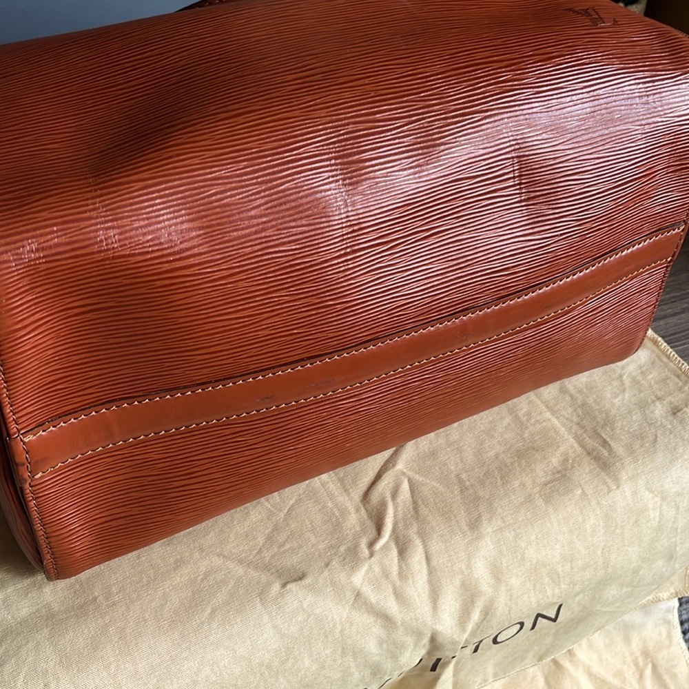 Louis Vuitton Epi Speedy 30 Brown - Picture 9 of 13